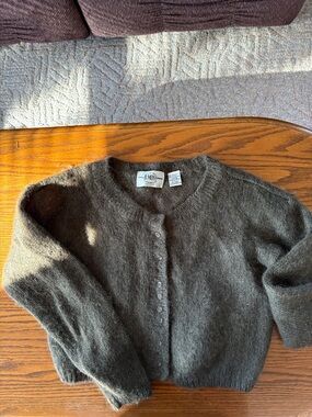 Tailor B. Moss Olive Green Button-Front Women's Cardigan